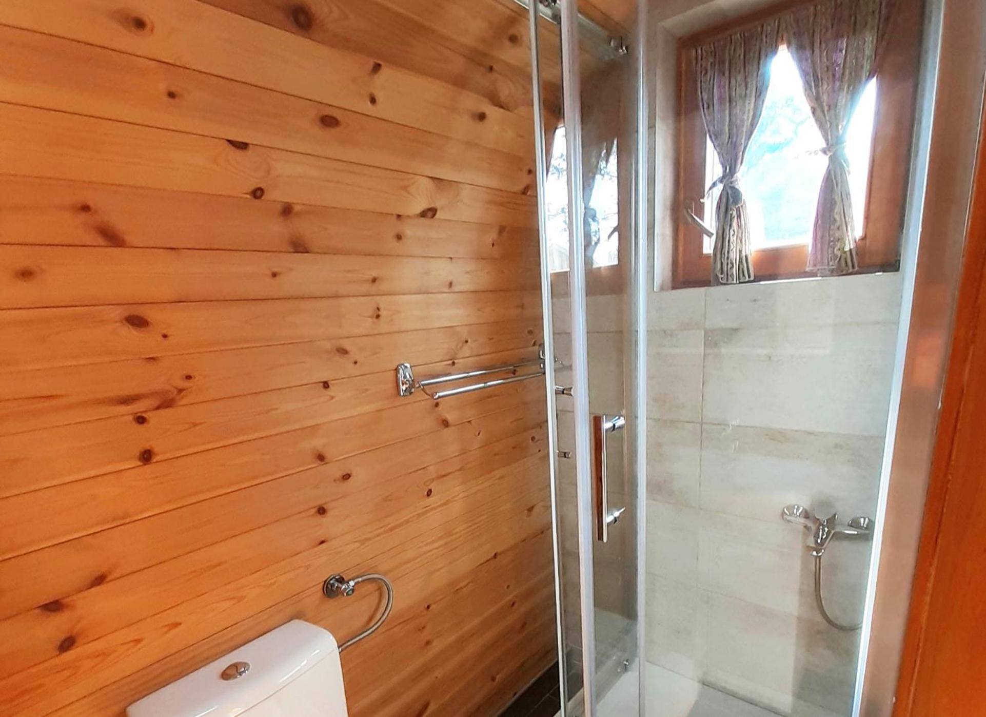 El Paso City, Zlatibor - Unique Wooden Cottages, Treehouse, Wild West Rooms, Accommodation 1-6 People Cameră foto